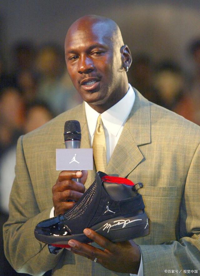 篮球明星获得个人荣誉奖项，成就斐然(篮球个人荣誉都有哪些)